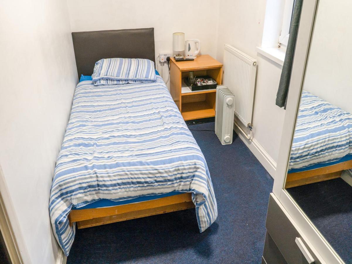 La Tavola Calda Hotel Nuneaton Eksteriør billede